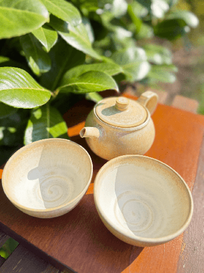 Malá konvička se dvěma miskami | Bratři v čaji